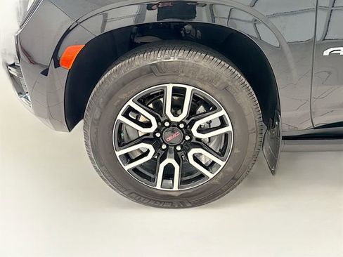 Used 2023 GMC Yukon XL AT4 w/ Technology Package image 29