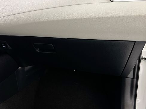 Used 2023 Toyota Corolla LE FWD image 33
