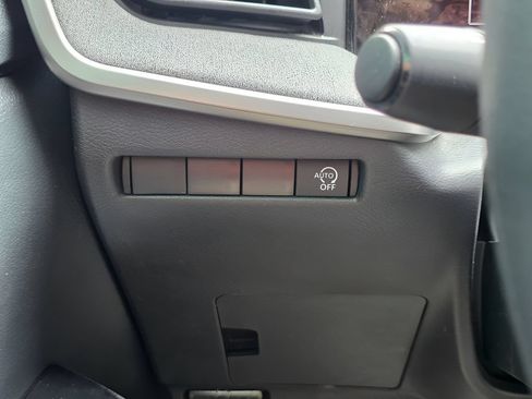 Used 2025 Nissan Kicks SV FWD image 19