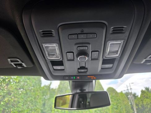 Used 2022 GMC Yukon Denali image 36