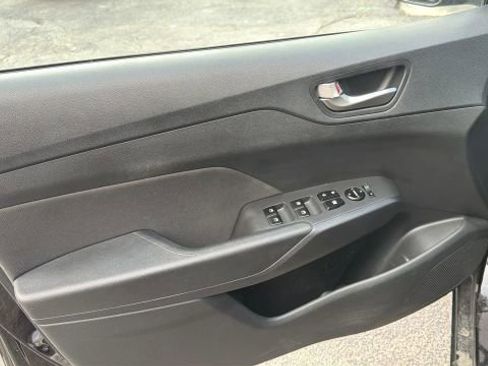 Used 2020 Hyundai Accent SE image 10