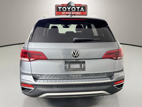 Used 2023 Volkswagen Taos SE w/ Panoramic Sunroof Package AWD/4WD image 6