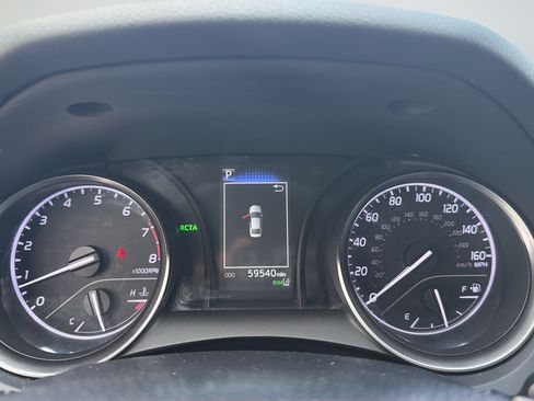 Used 2022 Toyota Camry SE w/ Convenience Package FWD image 27