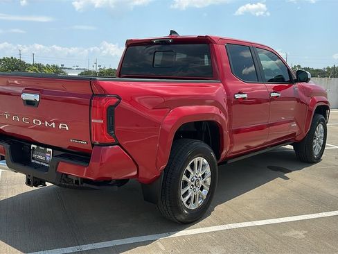 Used 2026 Toyota Tacoma Limited AWD/4WD image 14