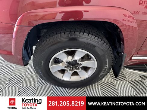 Used 2012 Toyota 4Runner SR5 AWD/4WD image 29