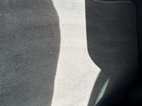 Used 2016 Chevrolet Colorado LT w/ LT Convenience Package image 12