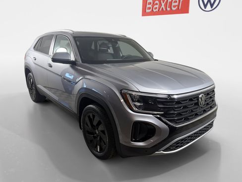 New 2026 Volkswagen Atlas Cross Sport SE AWD/4WD image 1