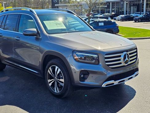 New 2026 Mercedes-Benz GLB 250 4MATIC image 2