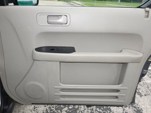 Used 2011 Honda Element LX image 22