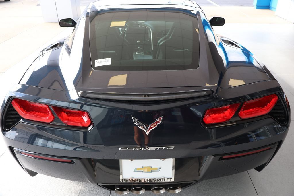 Used 2014 Chevrolet Corvette Stingray Coupe RWD image 6