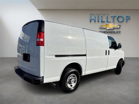 Used 2023 Chevrolet Express 2500 w/ Driver Convenience Package image 6