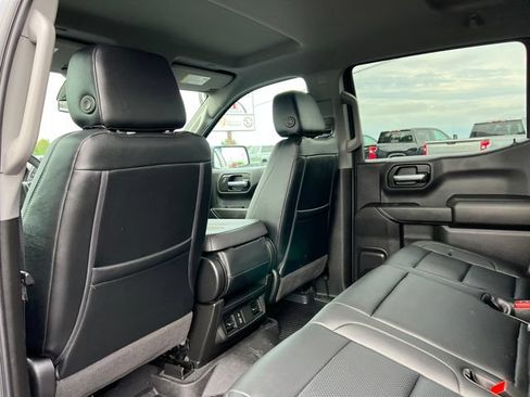 Used 2026 Chevrolet Silverado 1500 Custom Trail Boss w/ Dark Appearance Package AWD/4WD image 39