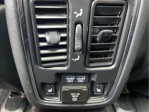 Used 2020 Jeep Grand Cherokee Limited w/ Luxury Group II AWD/4WD image 20