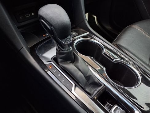 Used 2024 Chevrolet Equinox Premier image 18