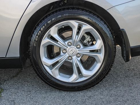 Certified 2023 Honda Accord LX image 8