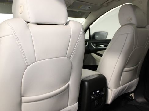 Used 2024 Buick Enclave Essence w/ Sport Touring Edition image 26