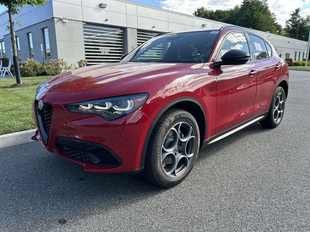 New 2026 Alfa Romeo Stelvio Sprint AWD/4WD image 4