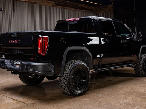 Used 2023 GMC Sierra 1500 AT4X w/ AT4X AEV Edition image 10