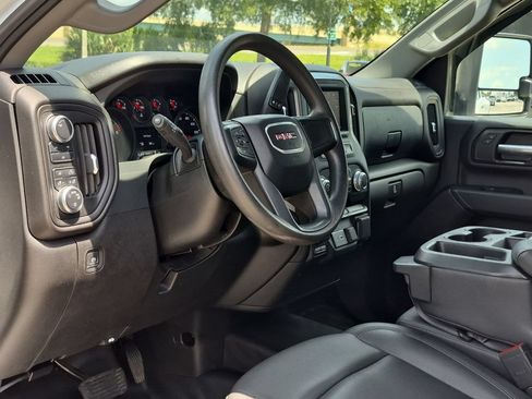 Used 2024 GMC Sierra 3500 Pro w/ Convenience Package AWD/4WD image 10
