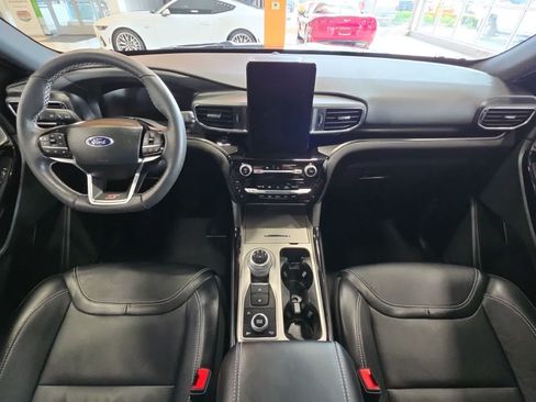 Used 2023 Ford Explorer ST w/ Equipment Group 401A AWD/4WD image 29