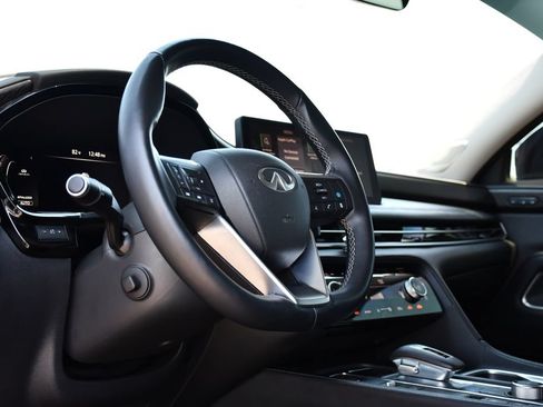 Used 2023 INFINITI QX60 Sensory AWD/4WD image 14