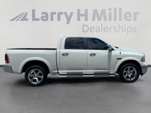 Used 2018 RAM 1500 Laramie w/ Convenience Group AWD/4WD image 6