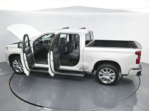 Used 2022 Chevrolet Silverado 1500 High Country w/ Technology Package image 43