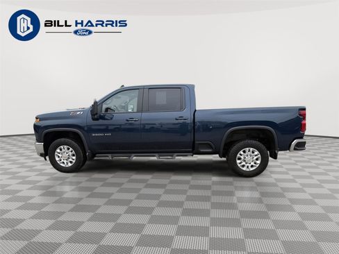 Used 2022 Chevrolet Silverado 3500 LT w/ Convenience Package AWD/4WD image 8