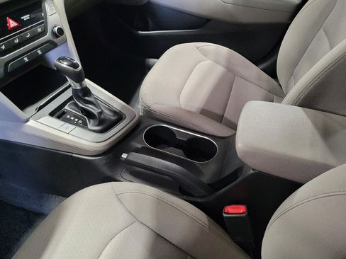 Used 2018 Hyundai Elantra SEL FWD image 26