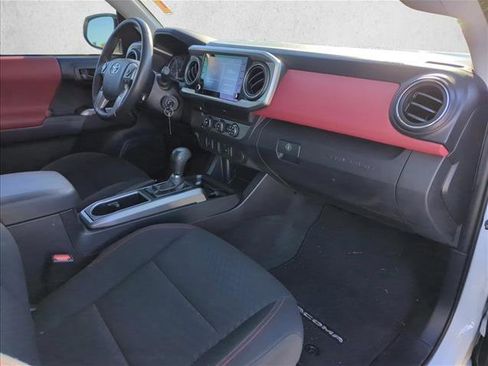 Used 2020 Toyota Tacoma SR5 image 23