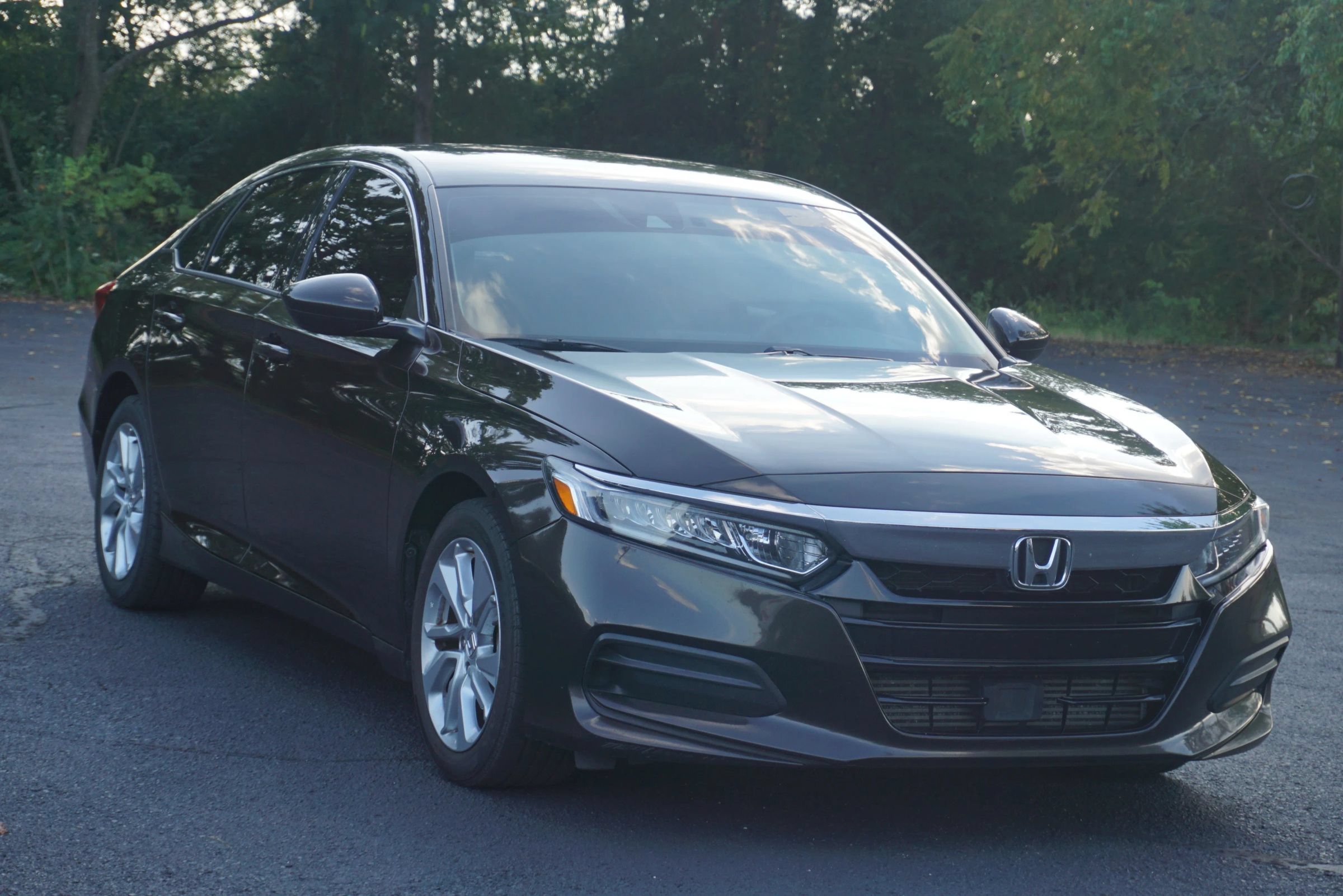 Used 2018 Honda Accord LX image 3