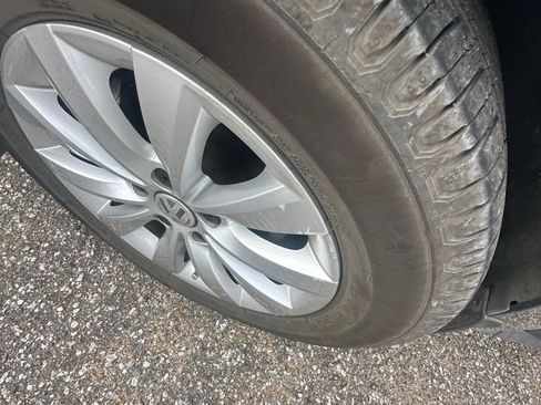 Used 2019 Volkswagen Beetle 2.0T SE image 6