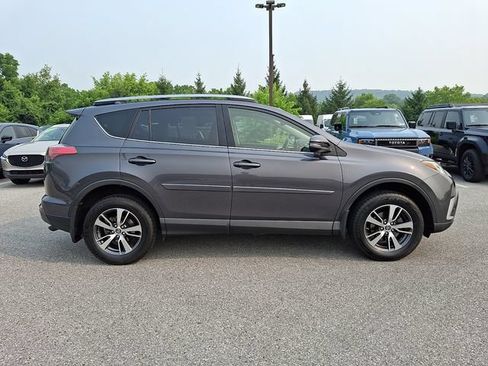 Certified 2018 Toyota RAV4 XLE AWD/4WD image 7