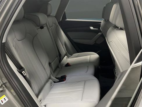 Used 2024 Audi Q5 2.0T Premium w/ Convenience Package image 33