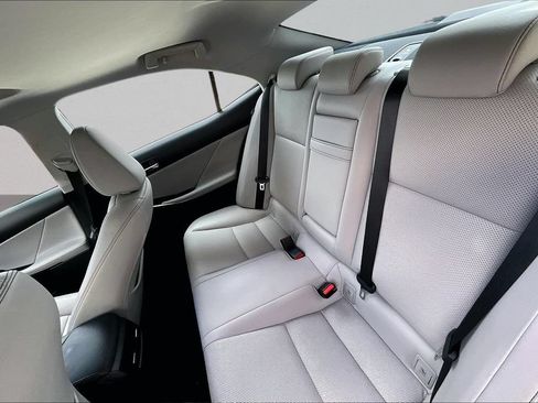 Used 2016 Lexus IS 200t RWD image 22