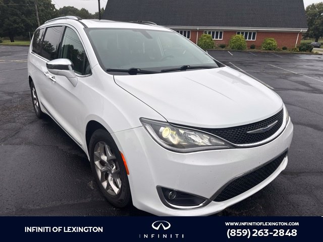 Used 2018 Chrysler Pacifica Limited FWD image 1