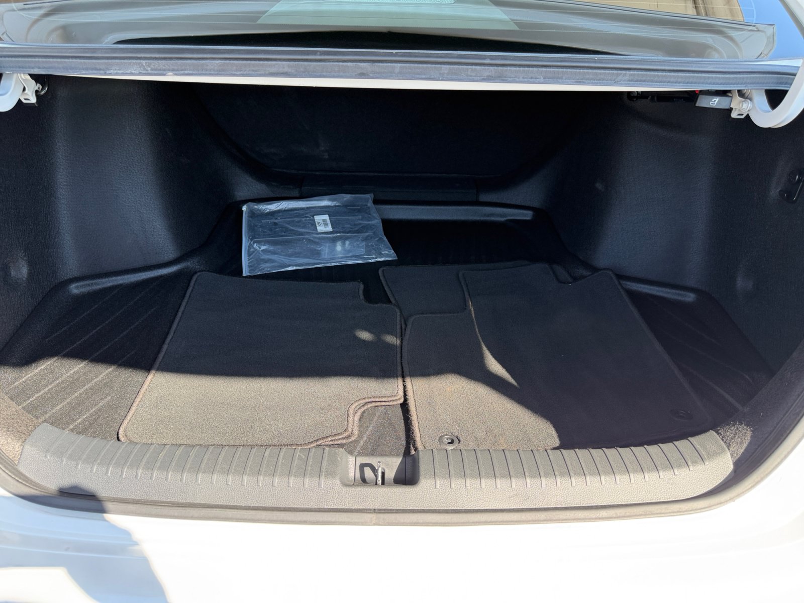Used 2024 Honda Accord LX image 25