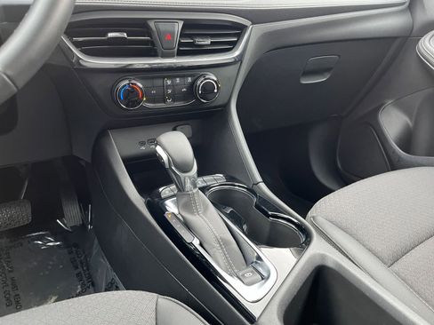 Used 2025 Buick Encore GX Preferred image 39