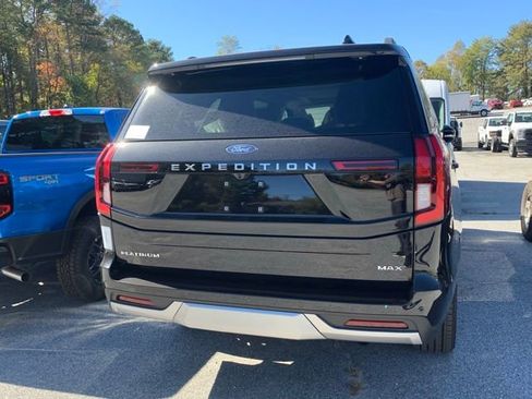 New 2025 Ford Expedition Max Platinum w/ Driver's Package image 23