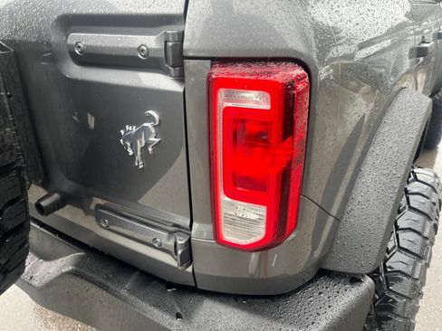 Used 2023 Ford Bronco 4-Door AWD/4WD image 42