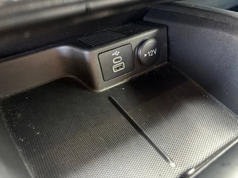 Used 2025 Ford Escape ST-Line w/ Equipment Group 301A FWD image 19