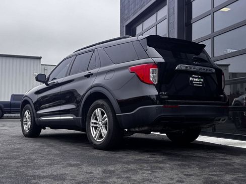 Used 2022 Ford Explorer XLT image 4