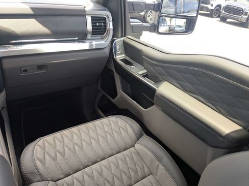Certified 2026 Ford F350 Platinum w/ Platinum Plus Package AWD/4WD image 18