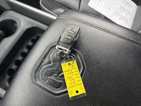 Used 2021 RAM 2500 Laramie w/ Night Edition image 33