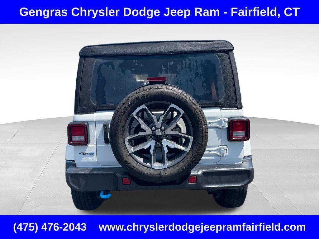 Certified 2024 Jeep Wrangler Unlimited w/ Convenience Group AWD/4WD image 6