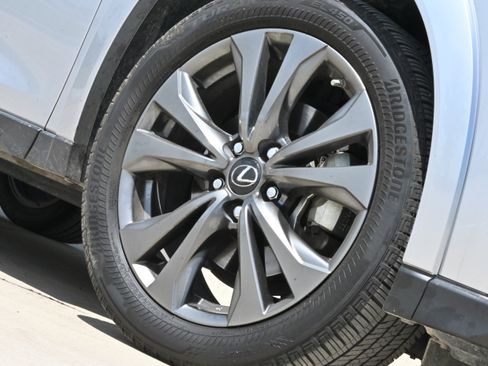 Used 2023 Lexus UX 250h F Sport FWD image 10