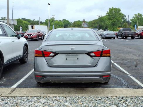 Used 2023 Nissan Altima 2.5 SV FWD image 13