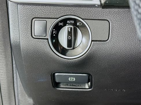 Used 2018 Mercedes-Benz GLE 350 4MATIC image 17