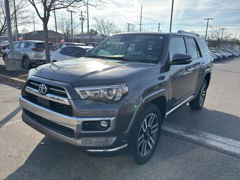 Used 2022 Toyota 4Runner Limited image 3