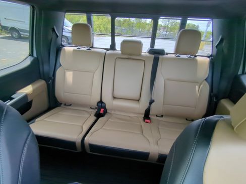 Used 2022 Ford F150 Lariat image 26